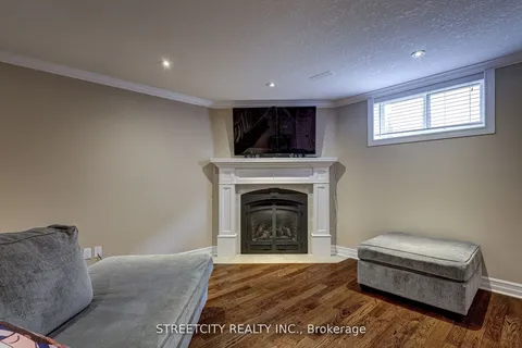 21 Beechwood Circle, ON N5R 6K4