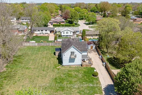 431 Albert Street, ON N7G 1W8