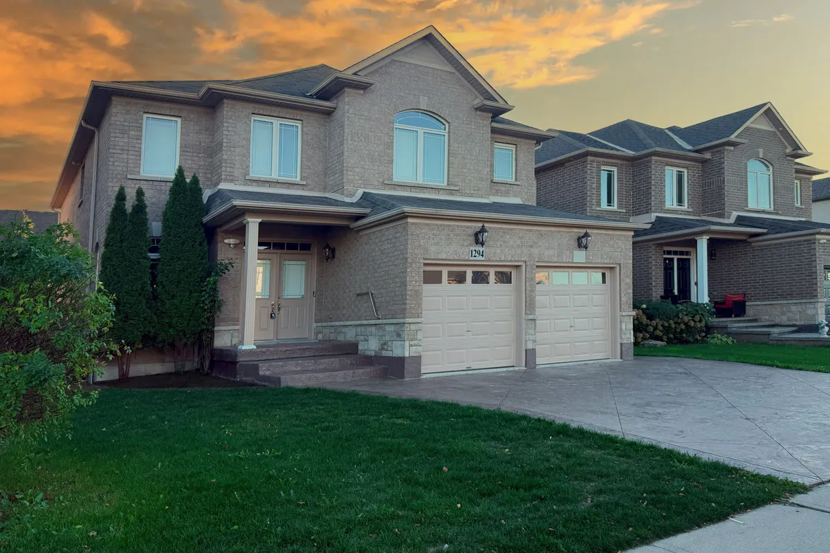 1294 Baseline Road, ON L8E 0E4