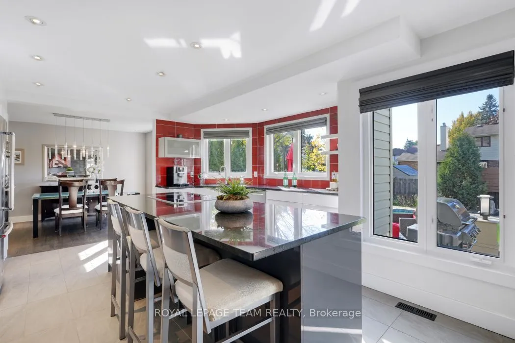 28 Holitman Drive, ON K2J 2A9