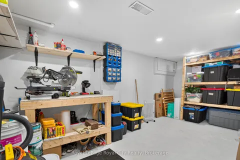 37 Lawrence Avenue, ON N1E 5Y4