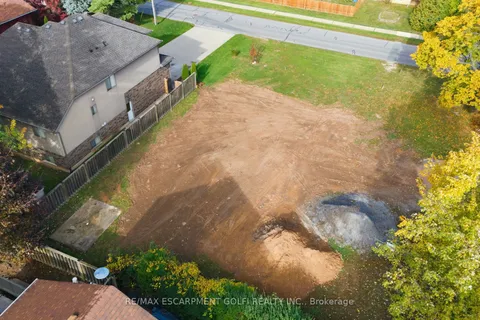 7816B Rysdale Street, ON L2H 1G4