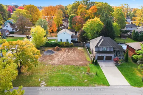 7816B Rysdale Street, ON L2H 1G4