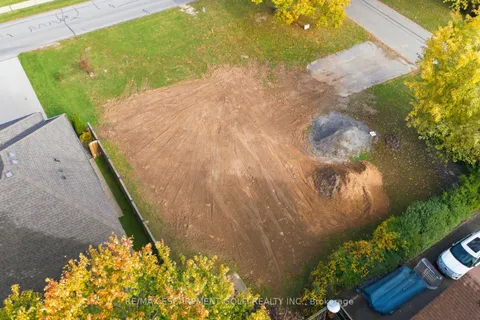 7816B Rysdale Street, ON L2H 1G4