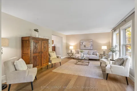 16 Briarfield Crescent, ON L2T 3T5