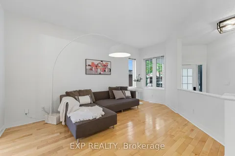 16 North Harrow Drive, ON K2J 4V7