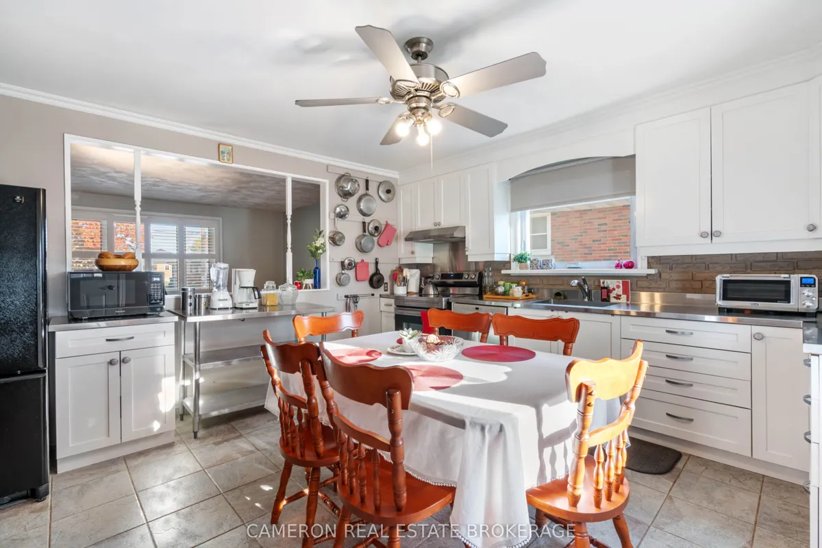 127 Anthony Street, ON K6H 5J9