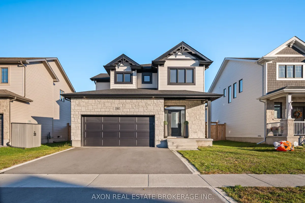 819 Riverview Way, ON K7K 0J3