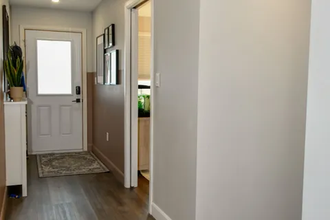 835 Queen Street, ON K7G 2B5