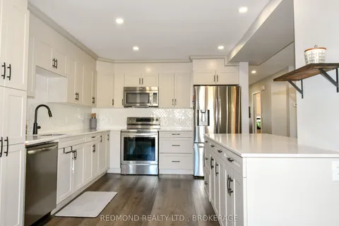 835 Queen Street, ON K7G 2B5