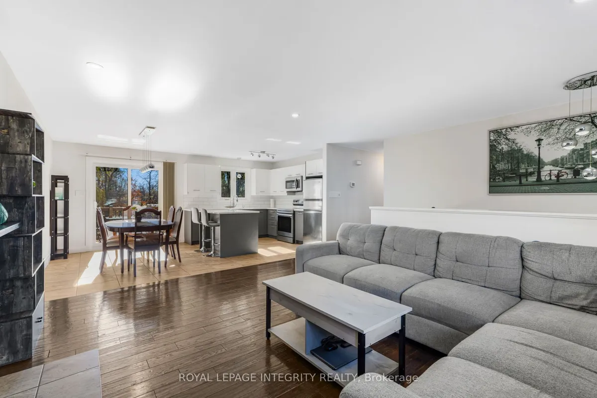 220 Agathe Street, ON K4K 1K7