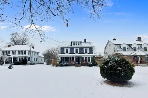 535 NIAGARA Boulevard, ON L2A 3H3