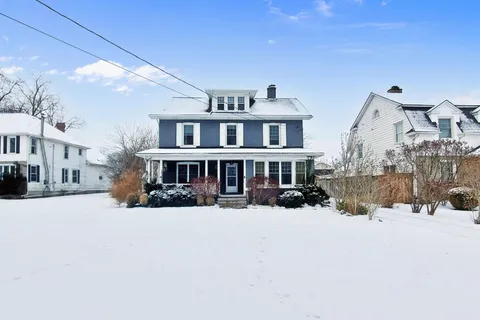 535 NIAGARA Boulevard, ON L2A 3H3