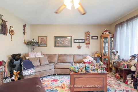 91 Anglesea Street, ON N7A 1V2