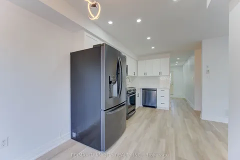 82 Trowbridge Street, ON N0B 1M0