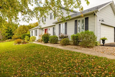 100 MANION HEIGHTS Crescent, ON K0A 1L0