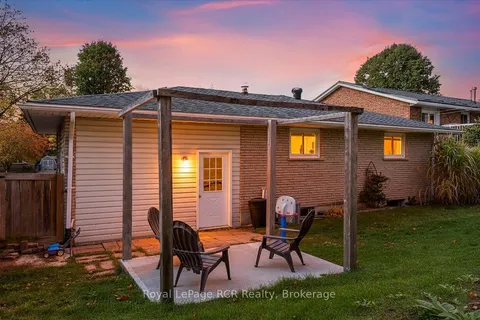 579 19th Avenue, ON N4N 3G4