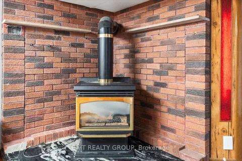 29 Barry Road, ON K8V 0M3