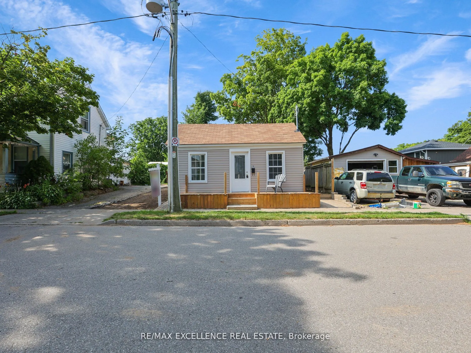 79 Sunnyhill Road, ON N3C 1J6