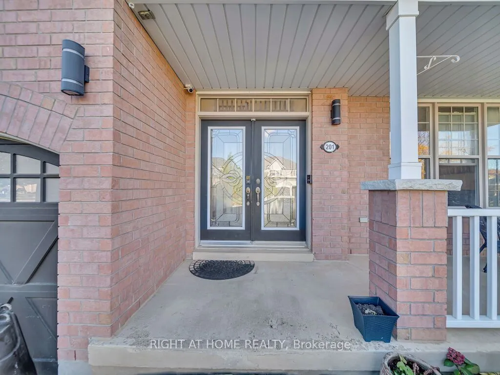 201 Hunter Way, ON N3T 0B7