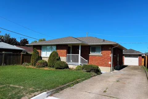 58 Broderick Avenue, ON L2V 2J1