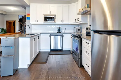 2070 WINSOME Terrace, ON K4A 5M9