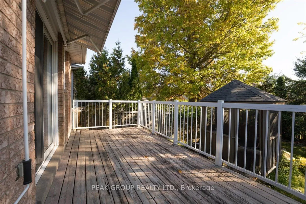 35 Jackson Court, ON L3C 7G4