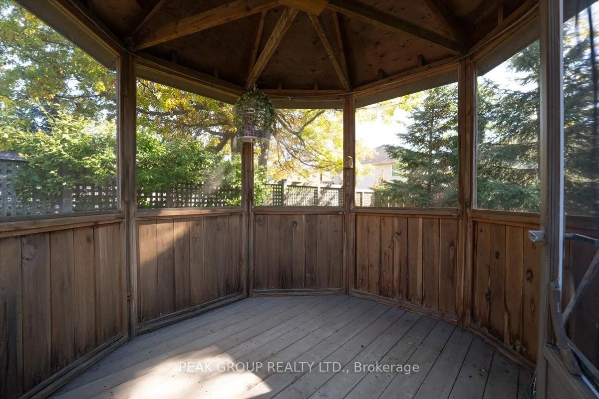 35 Jackson Court, ON L3C 7G4