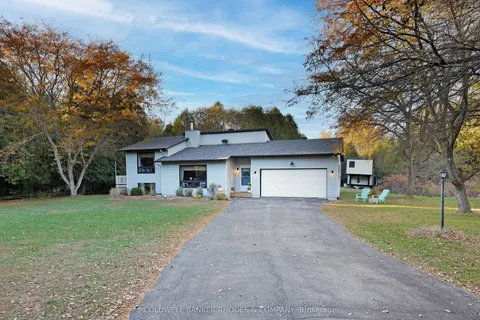 376 Lake Park Road, ON K7C 0C4