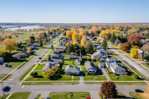 7 Farran Drive, ON K0C 1M0