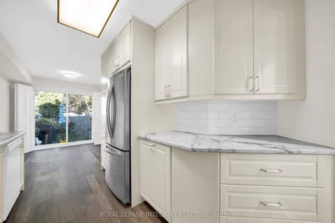 29 Hemmingwood Way, ON K2G 6B9