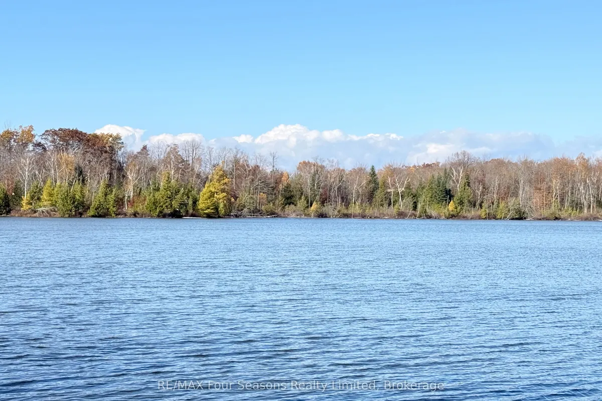 37 Silver Lake Crescent, ON N0H 2G0