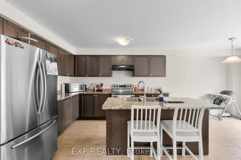 7732 REDBUD Lane, ON L2H 3R9