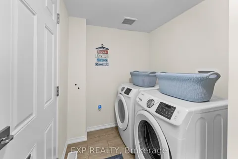 7732 REDBUD Lane, ON L2H 3R9