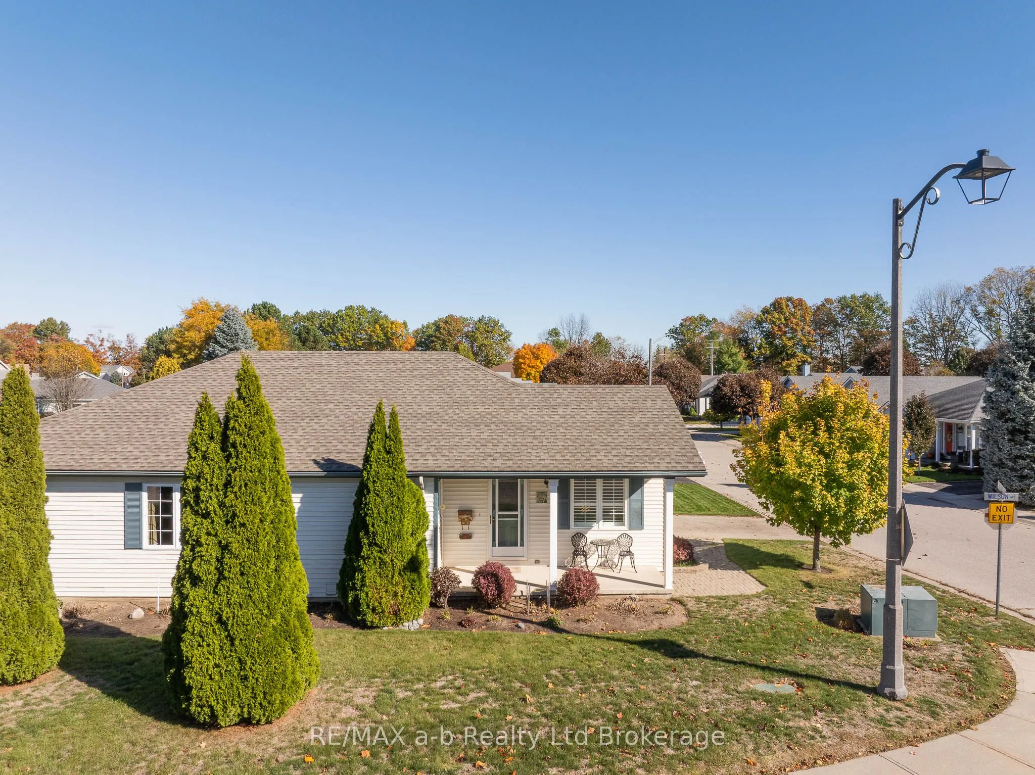 2 Balazs Court, ON N4G 5V5