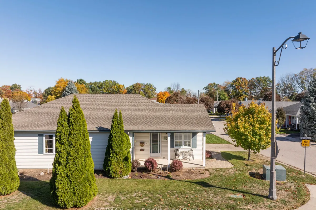 2 Balazs Court, ON N4G 5V5