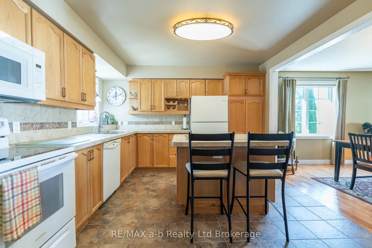 2 Balazs Court, ON N4G 5V5