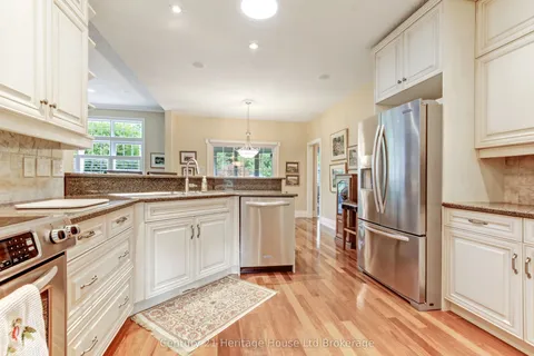 596 Lakeview Drive, ON N4T 0A5