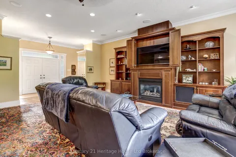 596 Lakeview Drive, ON N4T 0A5