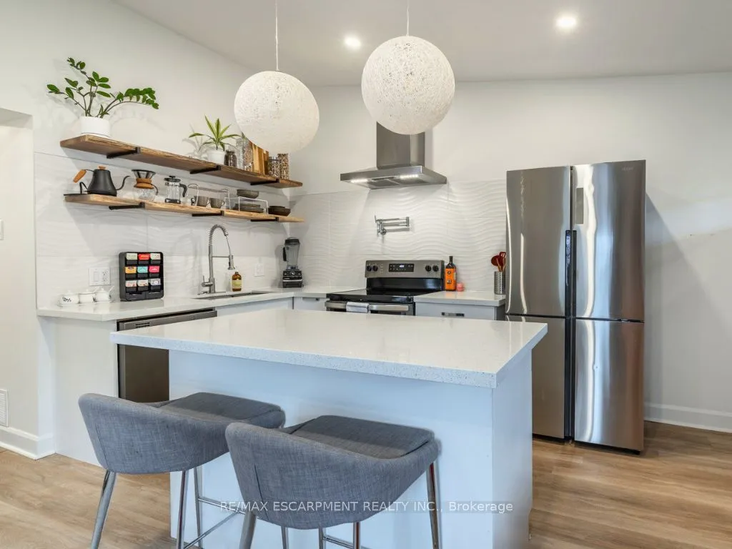 48 Frederick Avenue, ON L8H 4K4