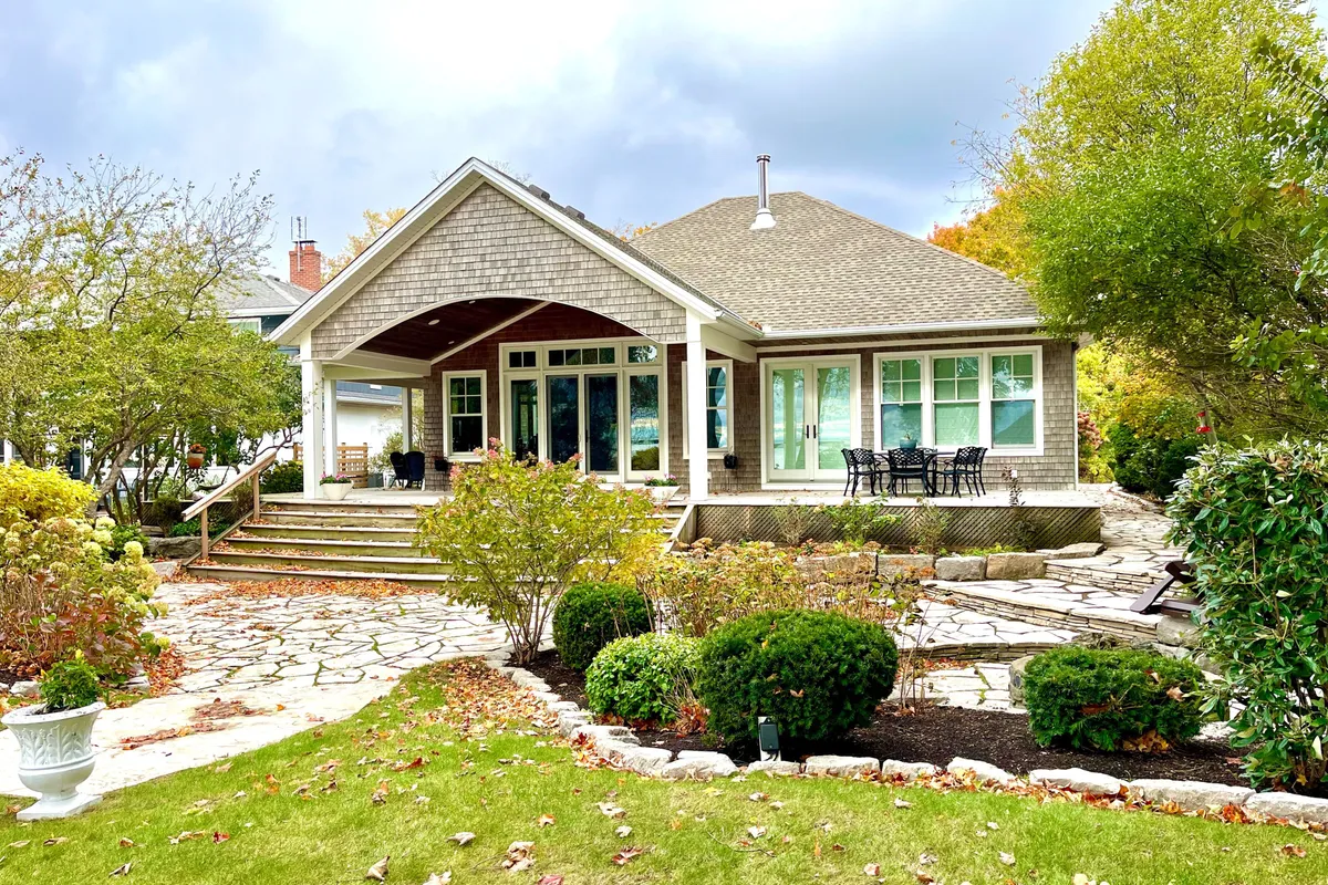 63 Tennessee Avenue, ON L3K 2R8