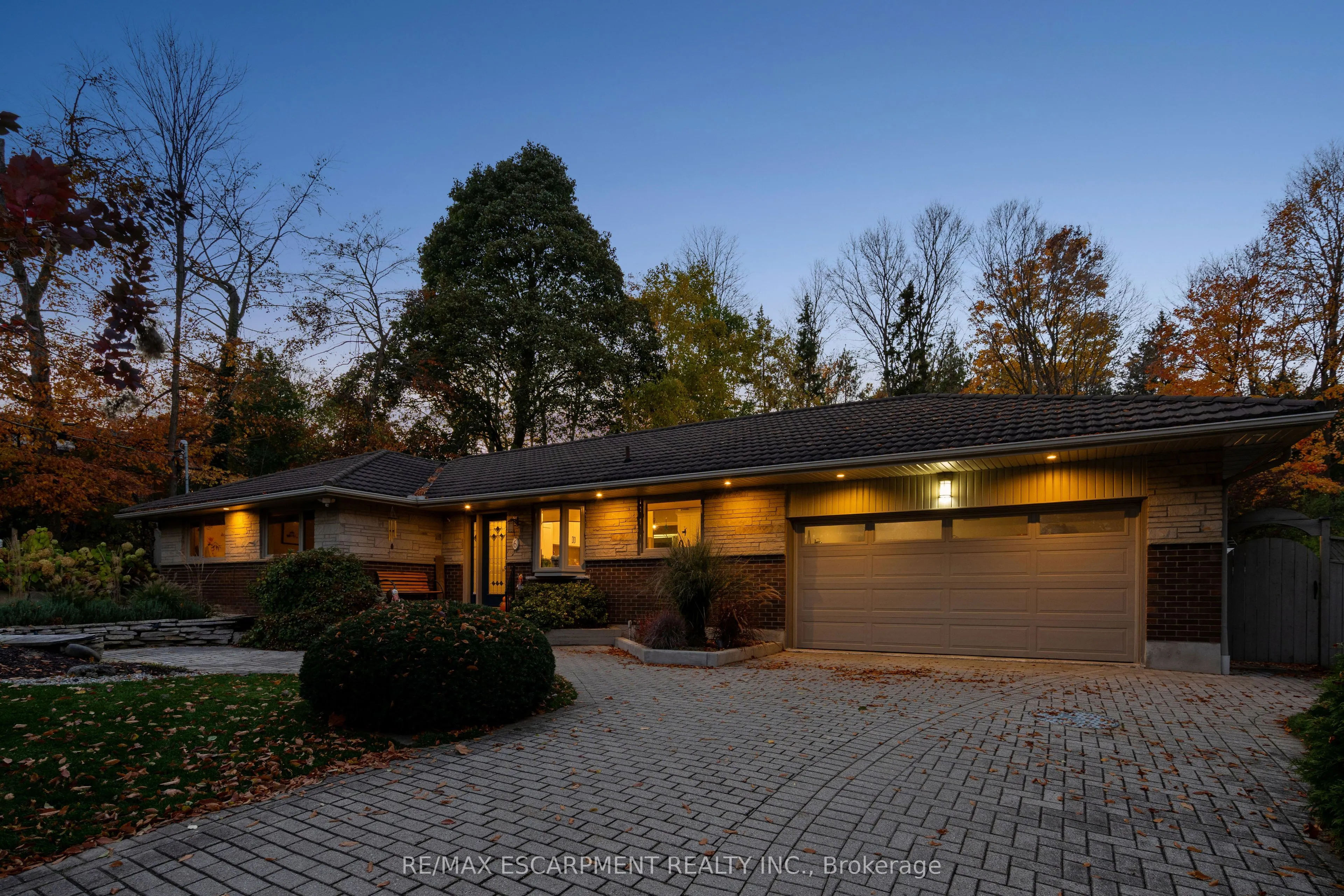 6 Beech Street, ON N1H 6J3