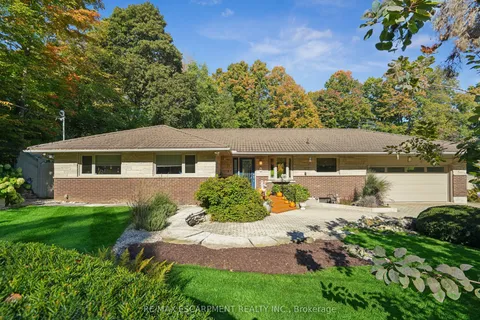 6 Beech Street, ON N1H 6J3