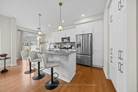 825 Indica Street, ON K2S 2J8