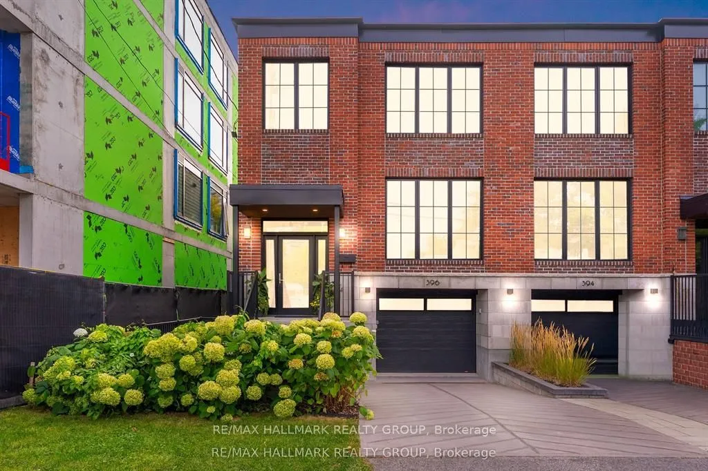 396 Roosevelt Avenue, ON K2A 1Z3