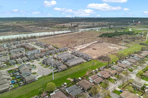 74 & 78 Oliver Lane, ON L2P 0E4