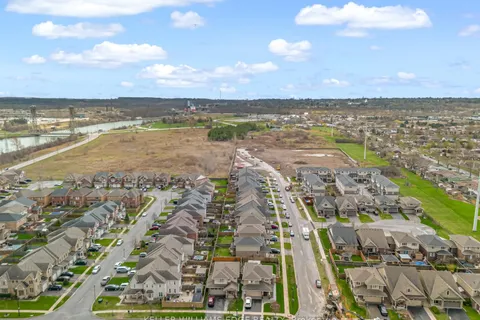 74 & 78 Oliver Lane, ON L2P 0E4