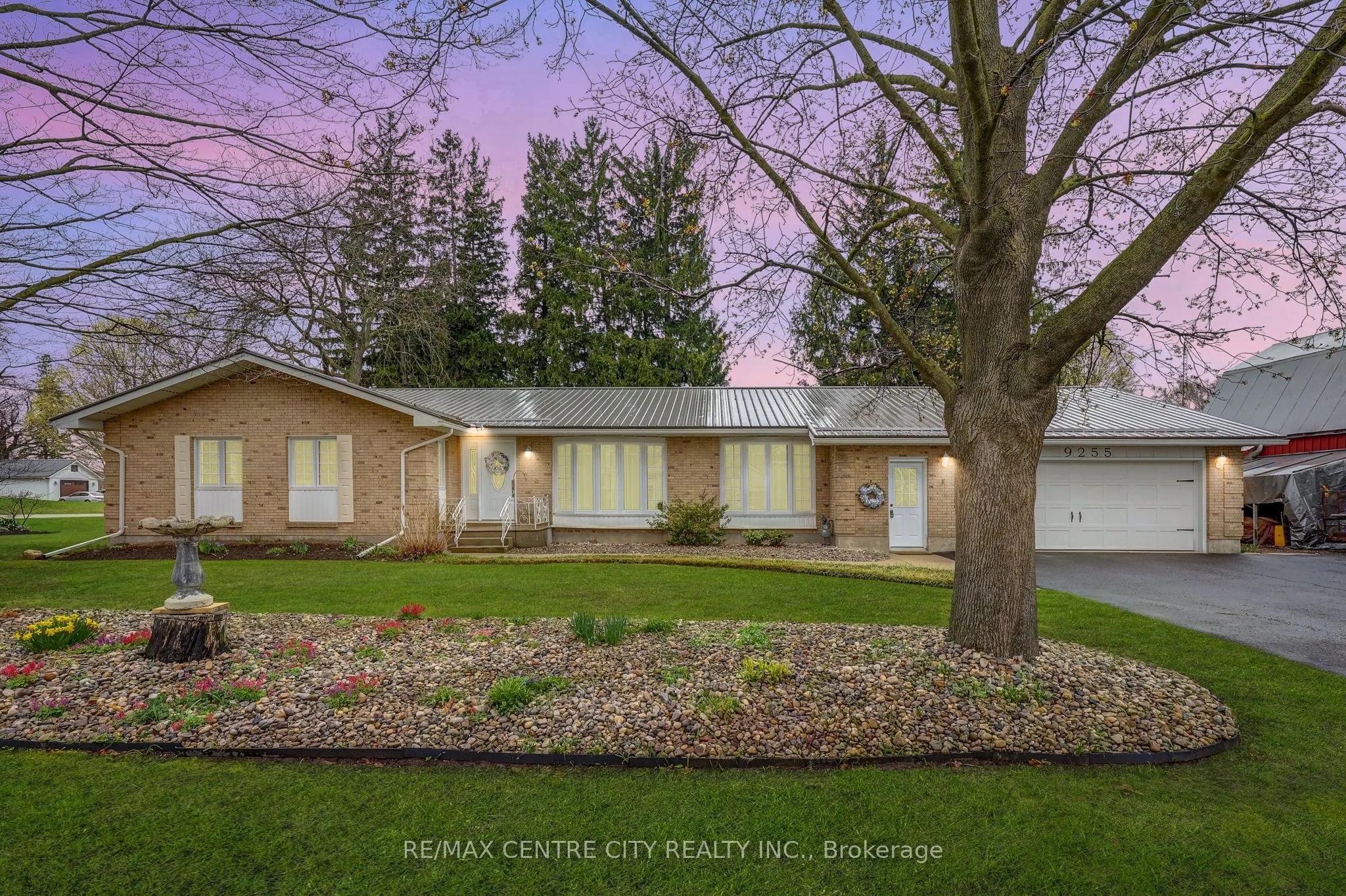 9255 West Street, ON N0J 1Y0