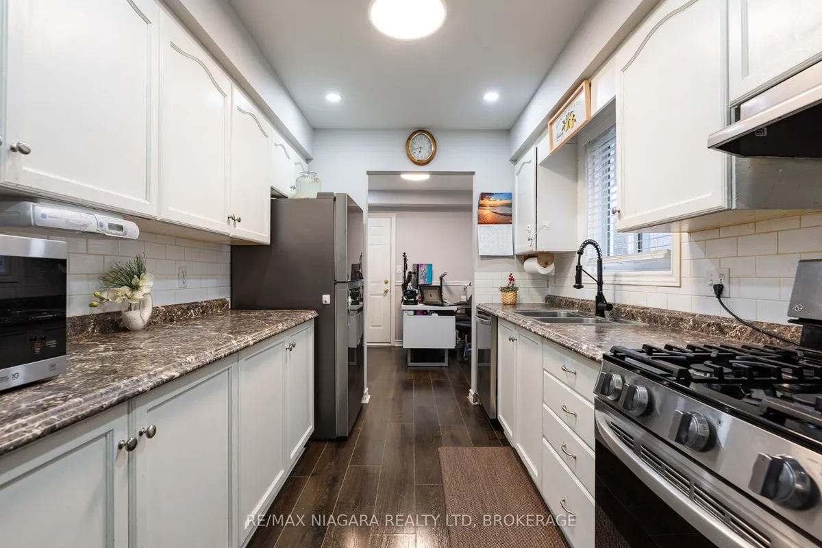 201 Windsor Street, ON L3C 7E3