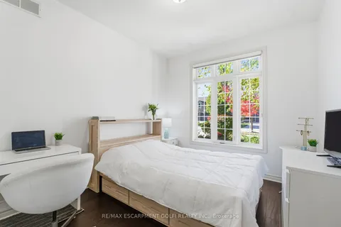 81 Timber Creek Crescent, ON L0S 1E4